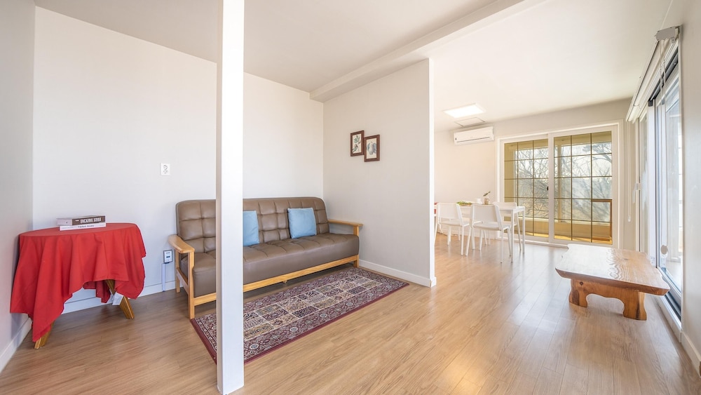 Basic Room, 1 Bedroom (201) photo 2