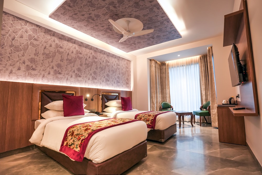 Superior Room - Photo 12