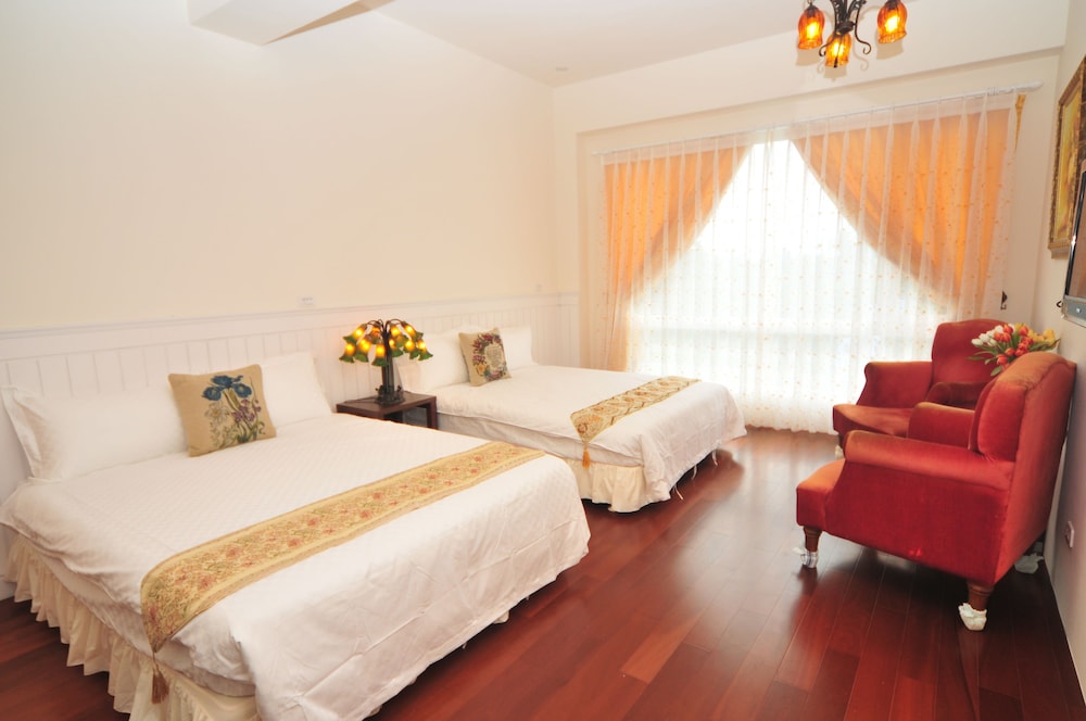 Deluxe Quadruple Room photo 2