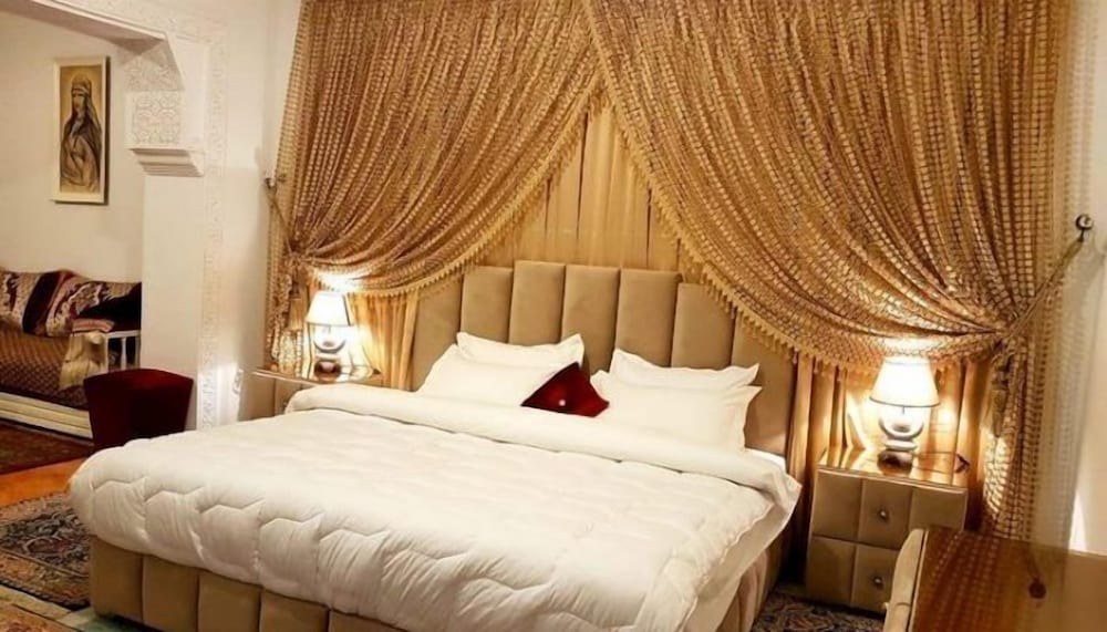 Deluxe Room, 1 King Bed (Mouly Younes) photo 3