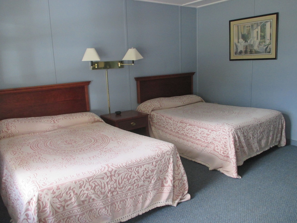 Standard Room, 2 Double Beds photo 3