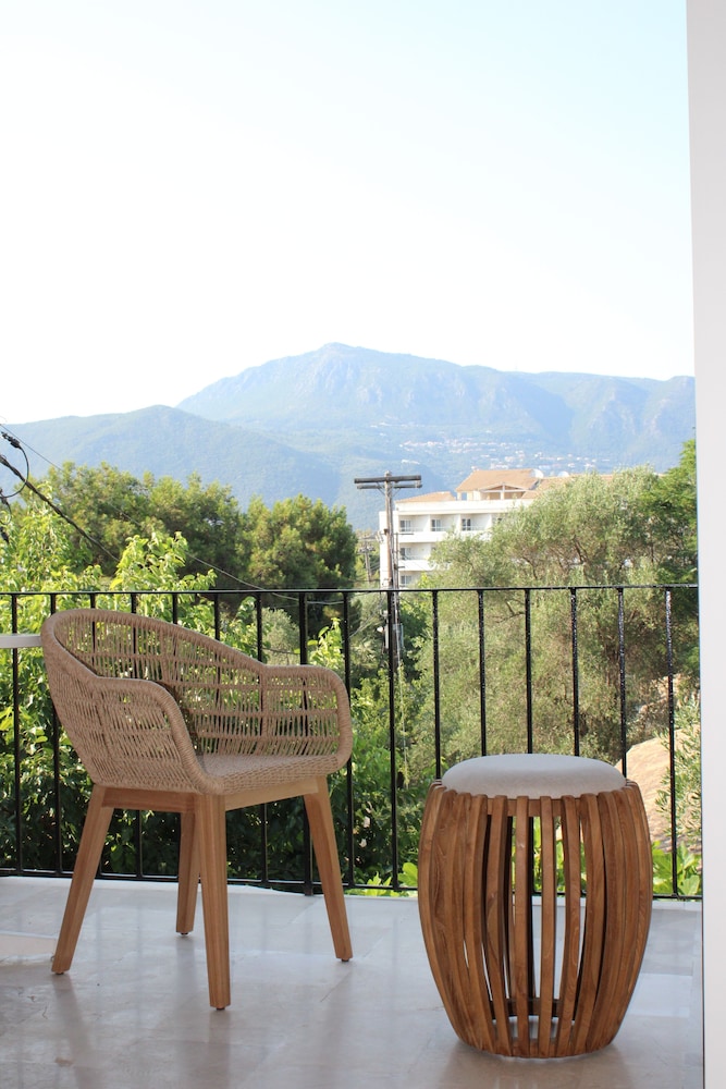 Double Room, Balcony, Mountain View - Photo 9