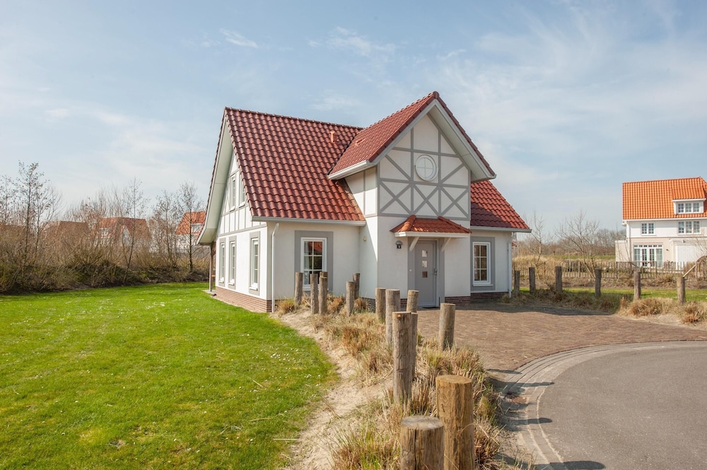Villa photo 1