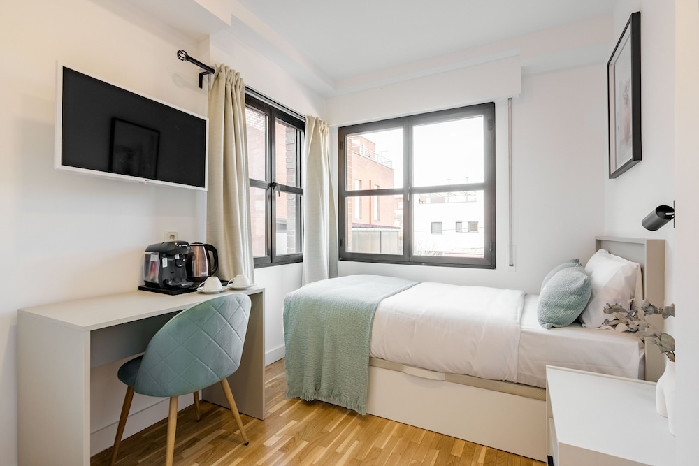 Basic Single Room
