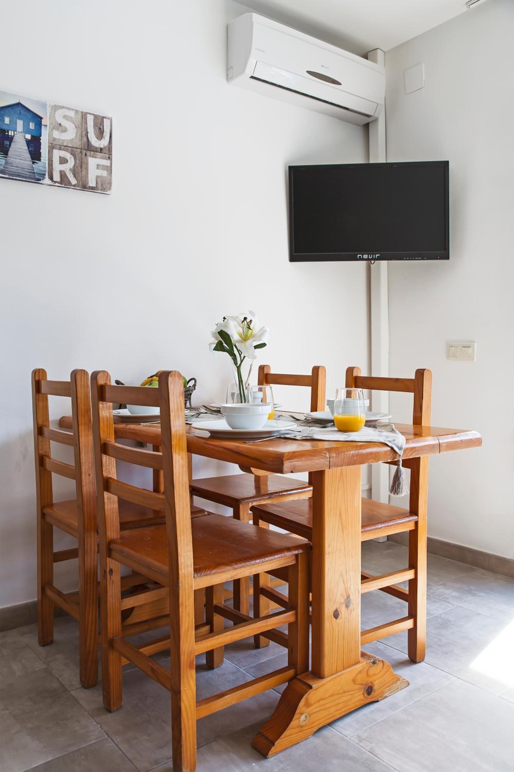 One-Bedroom Apartment (2-4 Adults)