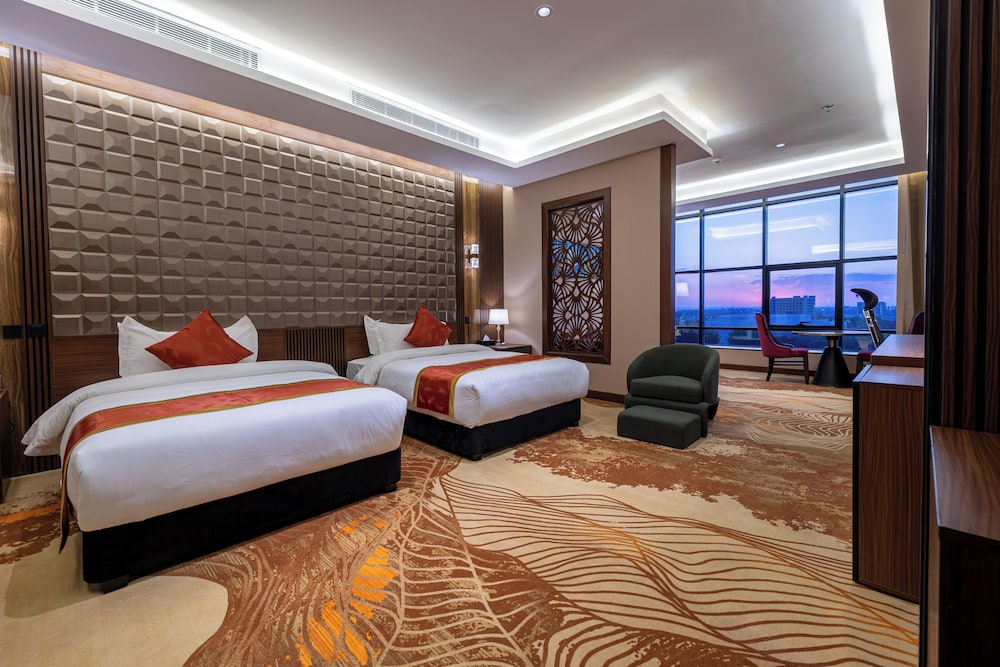 Premium Twin Room, City View photo 2