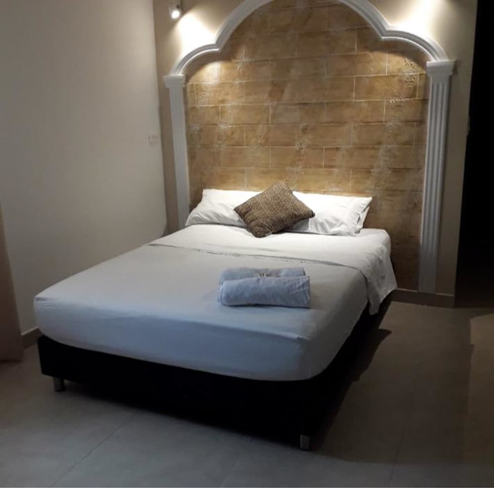 Double Room, 1 Double Bed, Non Smoking, Private Bathroom