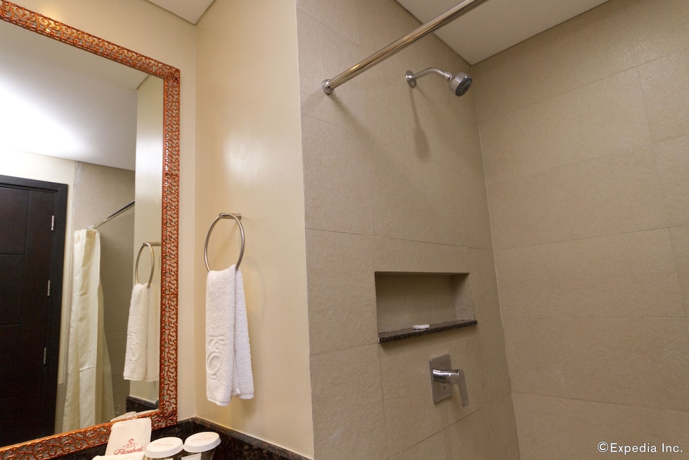 Deluxe Twin Room - Photo 12