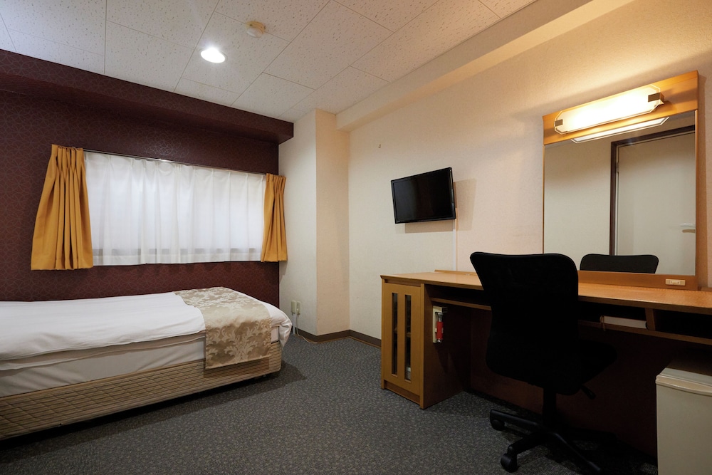 Semi-Double Room, Smoking photo 1