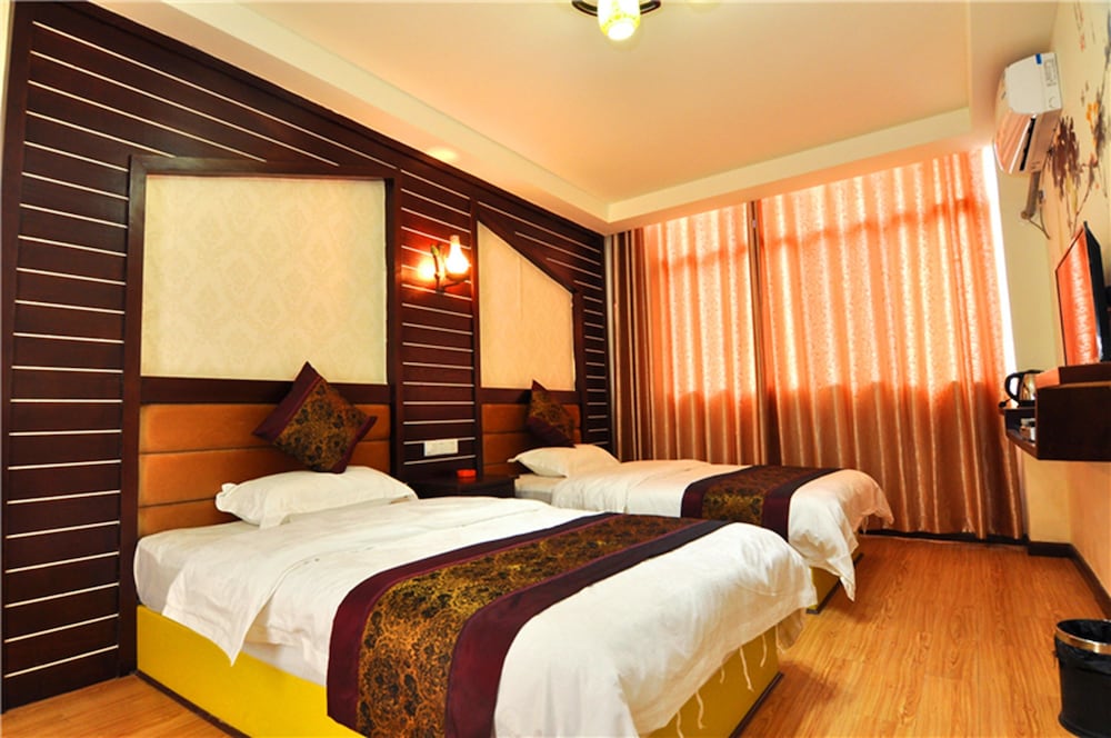 Standard Twin Room photo 2