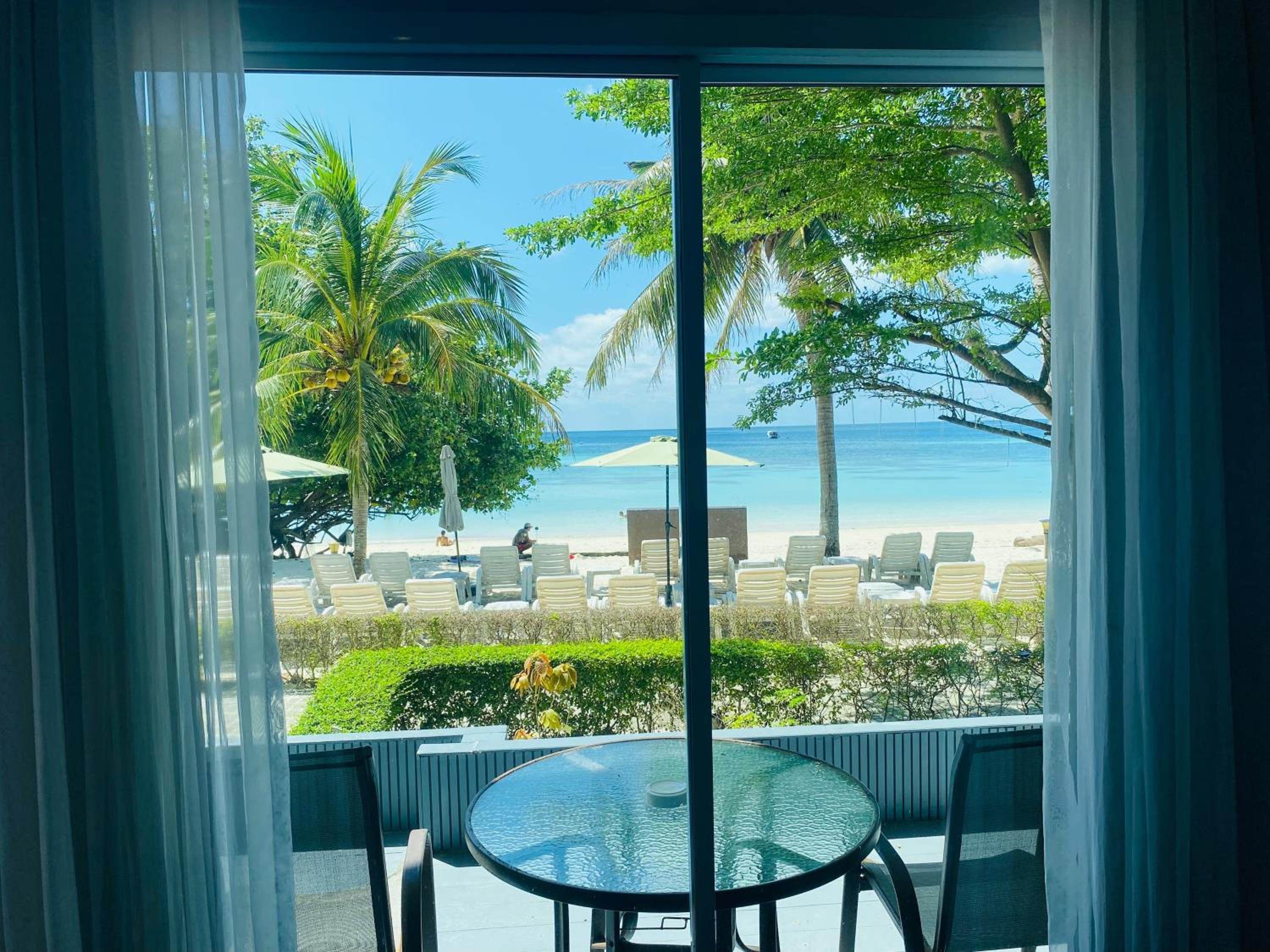 Beach Front Villa photo 2
