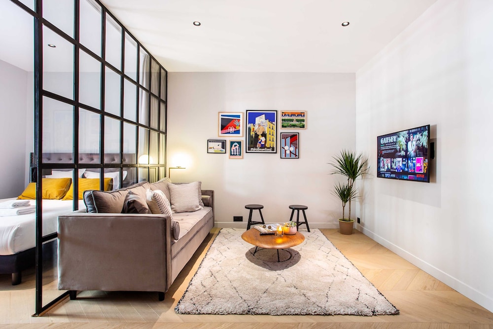Executive Apartment (1)