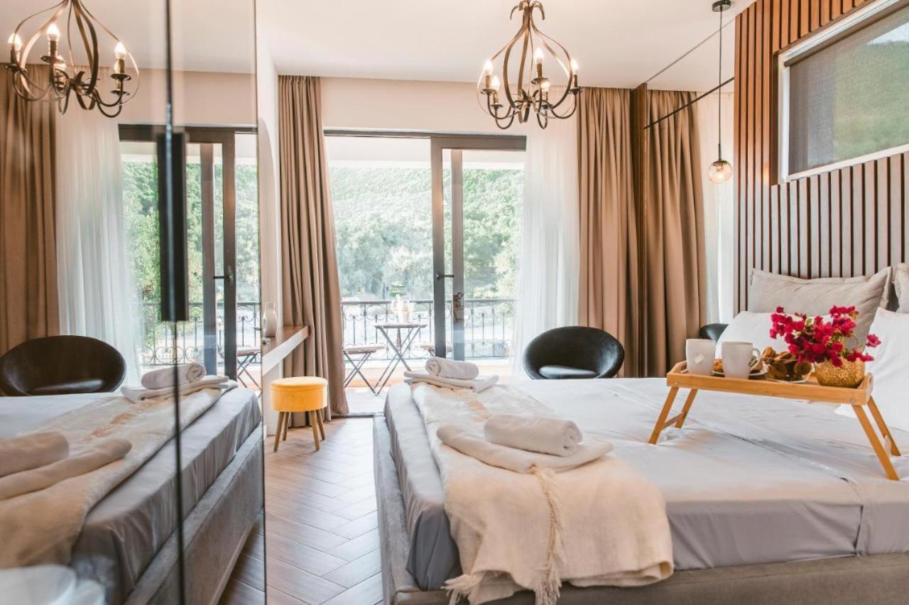 Double Room with Terrace