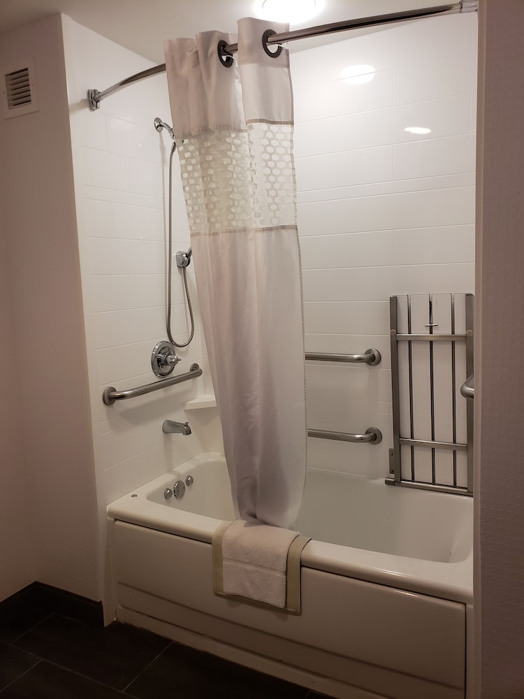 Hampton Inn & Suites Newtown, 사진 2