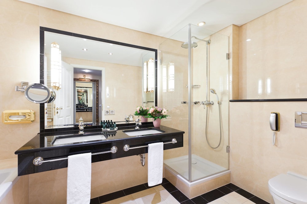 Executive Double Room - Photo 3