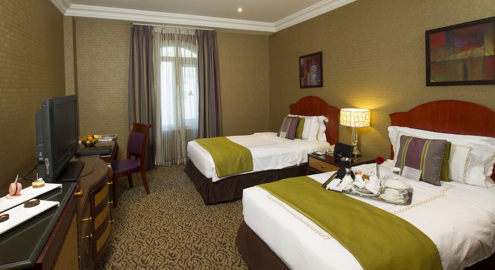 Deluxe Room, 2 Twin Beds - Photo 2