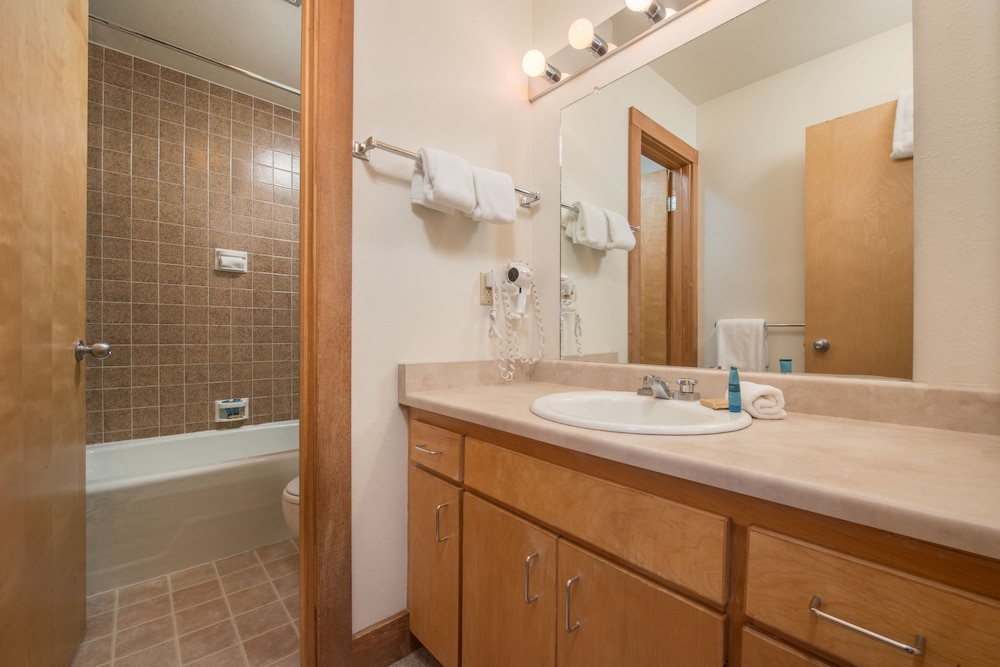 Teton Village Condos, 2 Bedrooms, 1 Bathroom photo 3