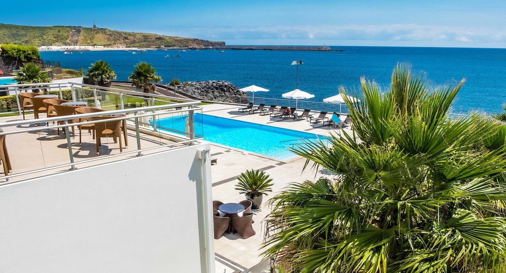 Standard Double Room Single Use, Sea View - Photo 10