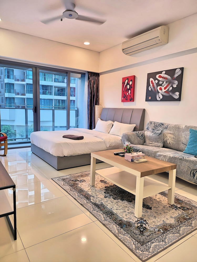 Family Apartment, Balcony, City View