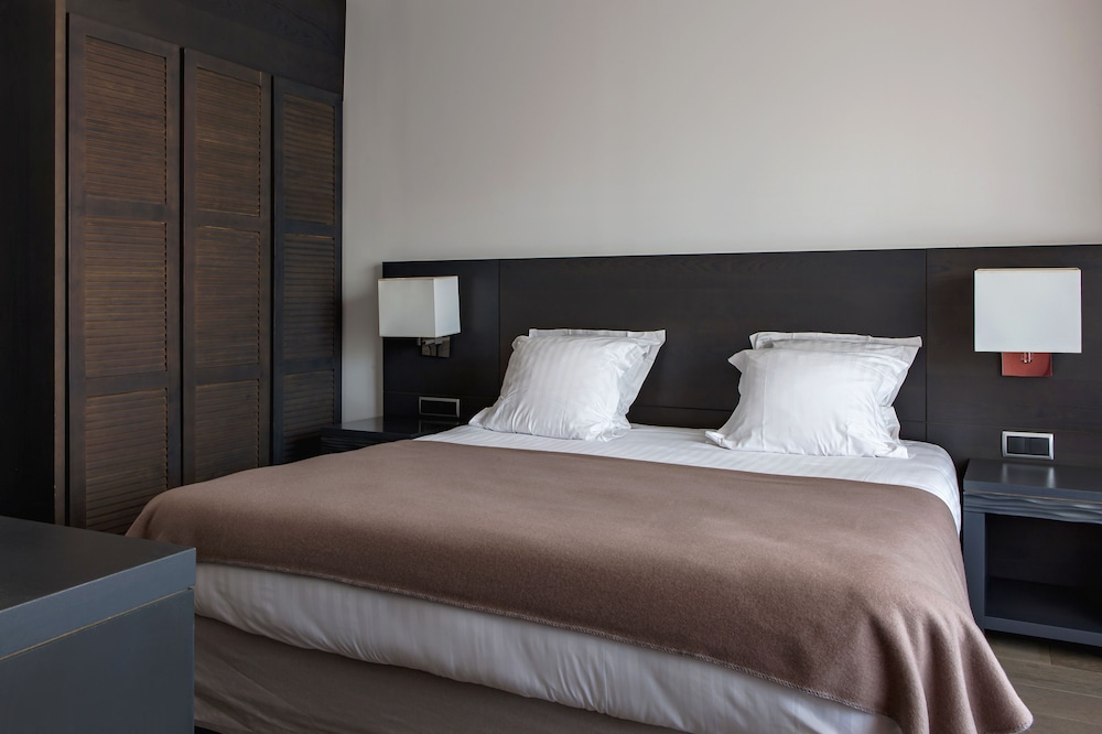 Superior Double Room, 1 Queen Bed, Terrace - Photo 11