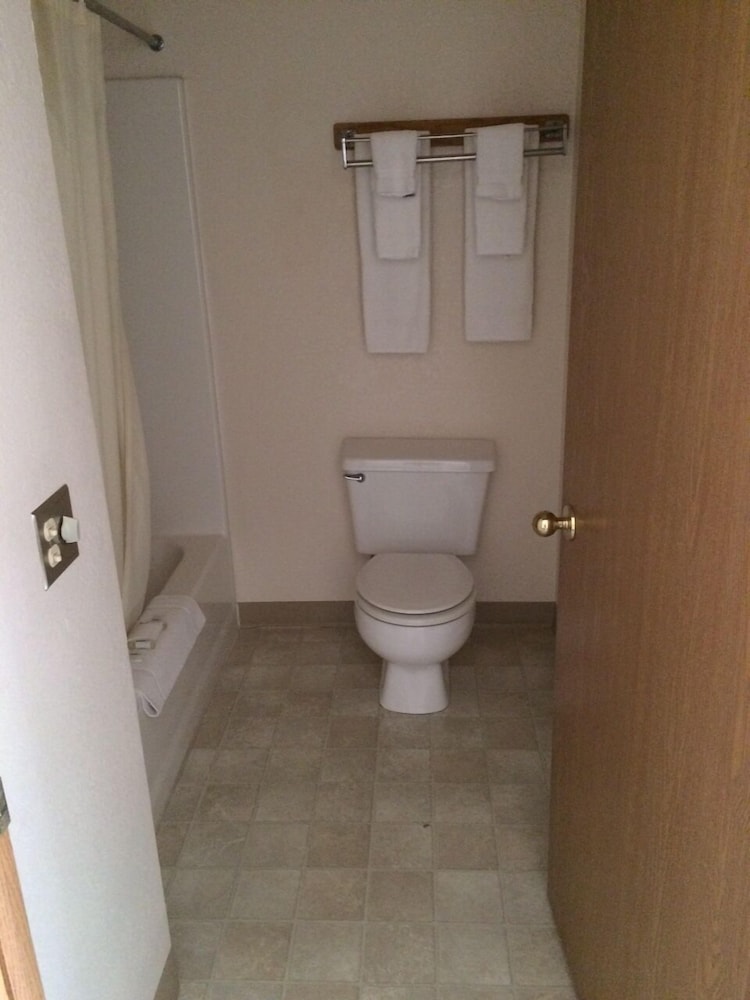 Suite, 2 Queen Beds, Non Smoking, Mountain View photo 1