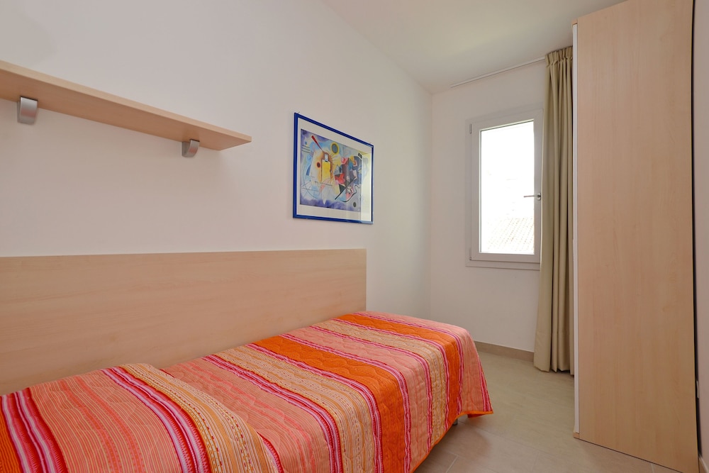 Apartment, 2 Bedrooms (C6) (C) photo 3