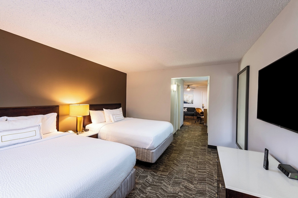 Suite, Multiple Beds - Photo 1