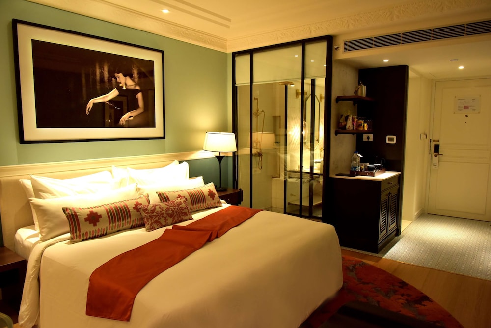 Deluxe Room - Photo 5