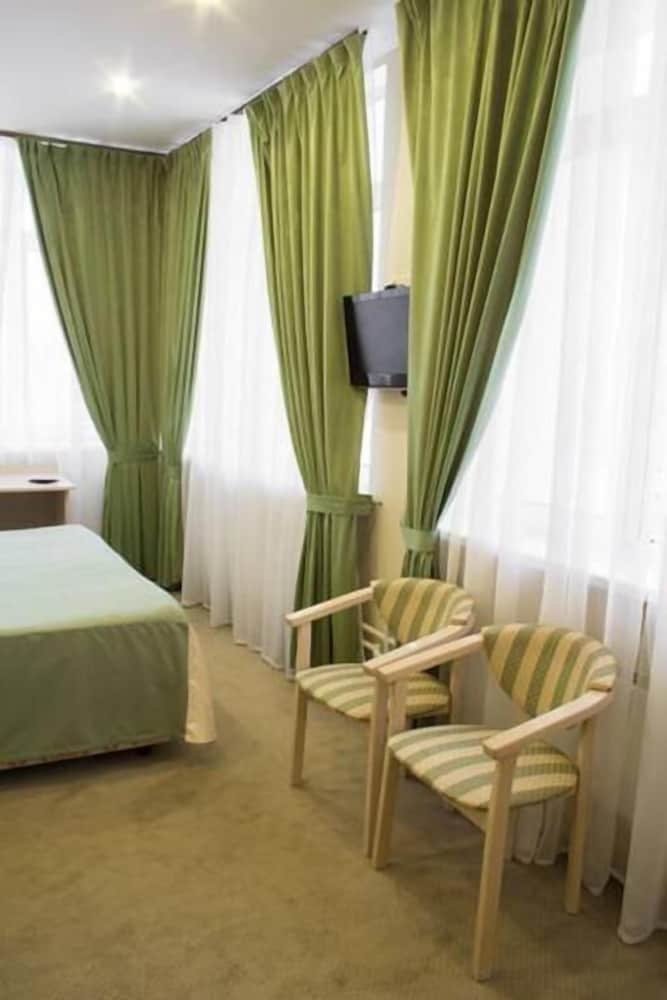 Standard Double or Twin Room photo 3