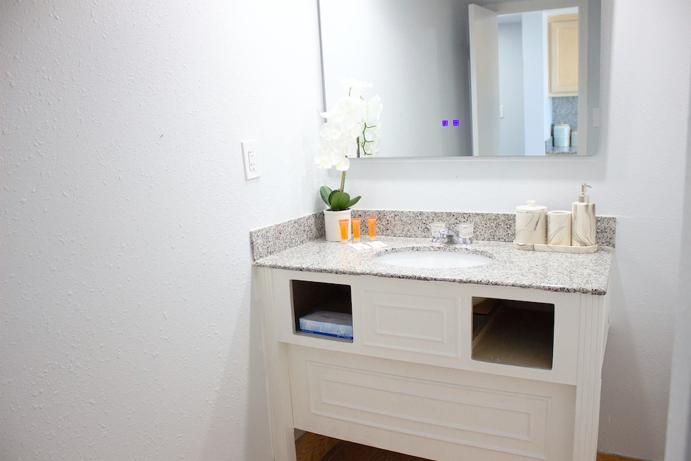 Deluxe Suite, 1 Bedroom, Ocean View, Oceanfront - Photo 21
