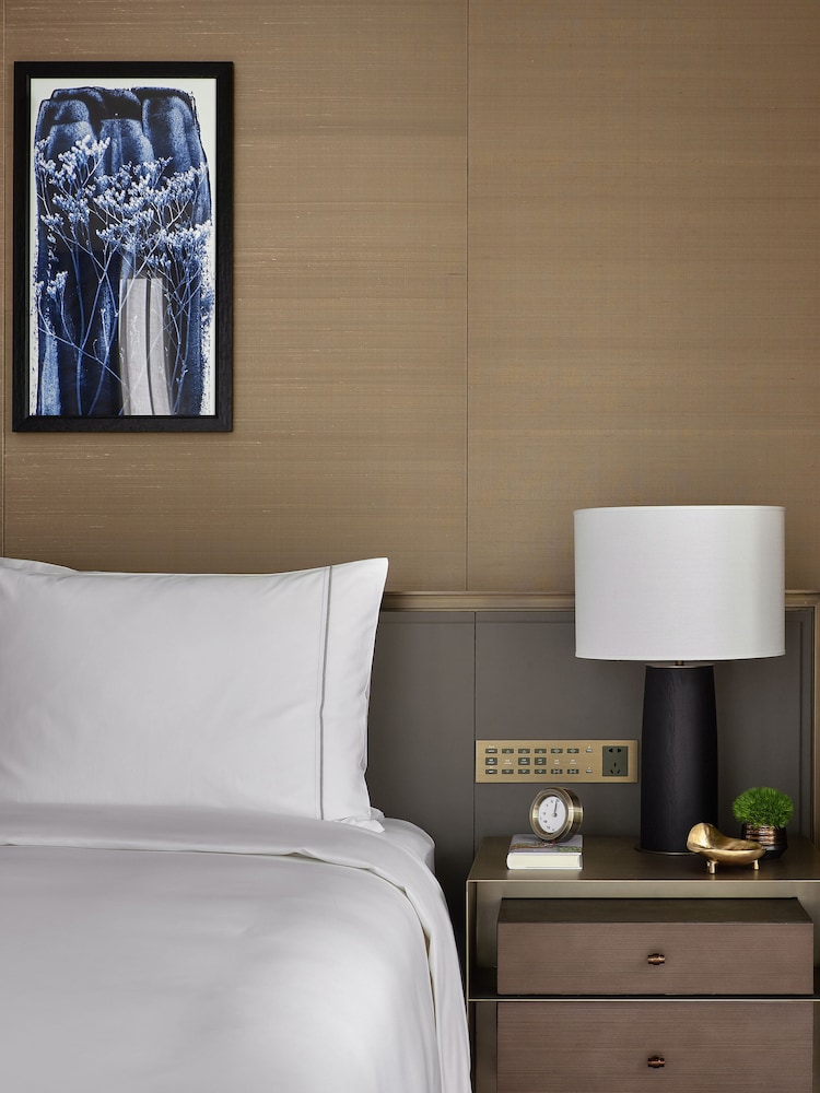 Deluxe Twin Room - Photo 2