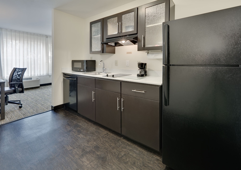 Suite, 1 Bedroom, Accessible Bathtub (Mobility Tub) - Photo 7