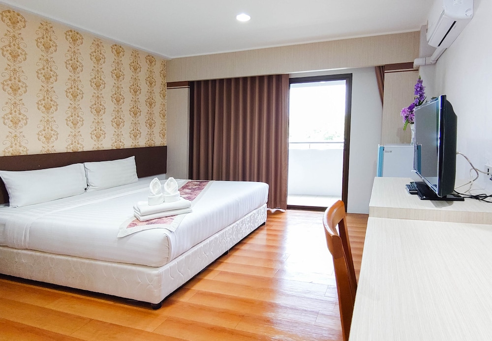 Deluxe Double Room - Photo 1