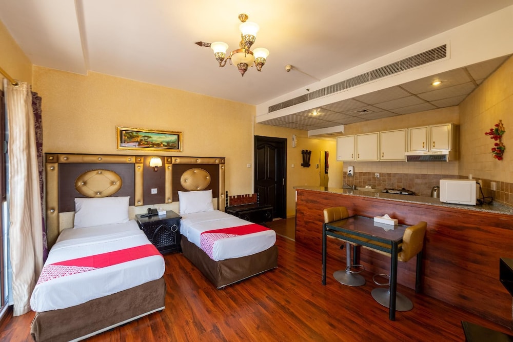 Double or Twin Studio Apartment photo 2