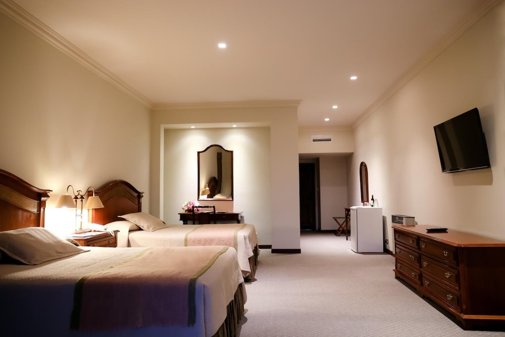 Superior Double Room, 2 Queen Beds