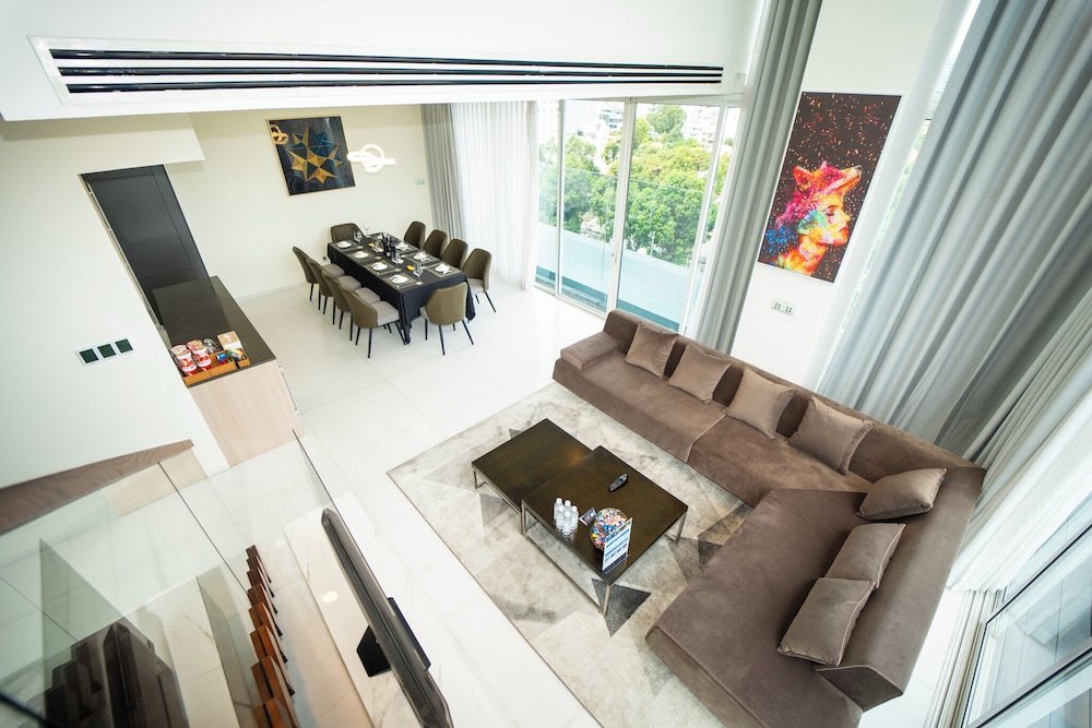 Superior Apartment