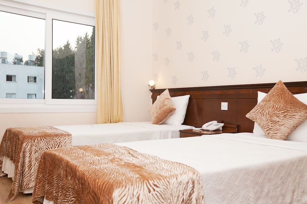 Standard Twin Room photo 1