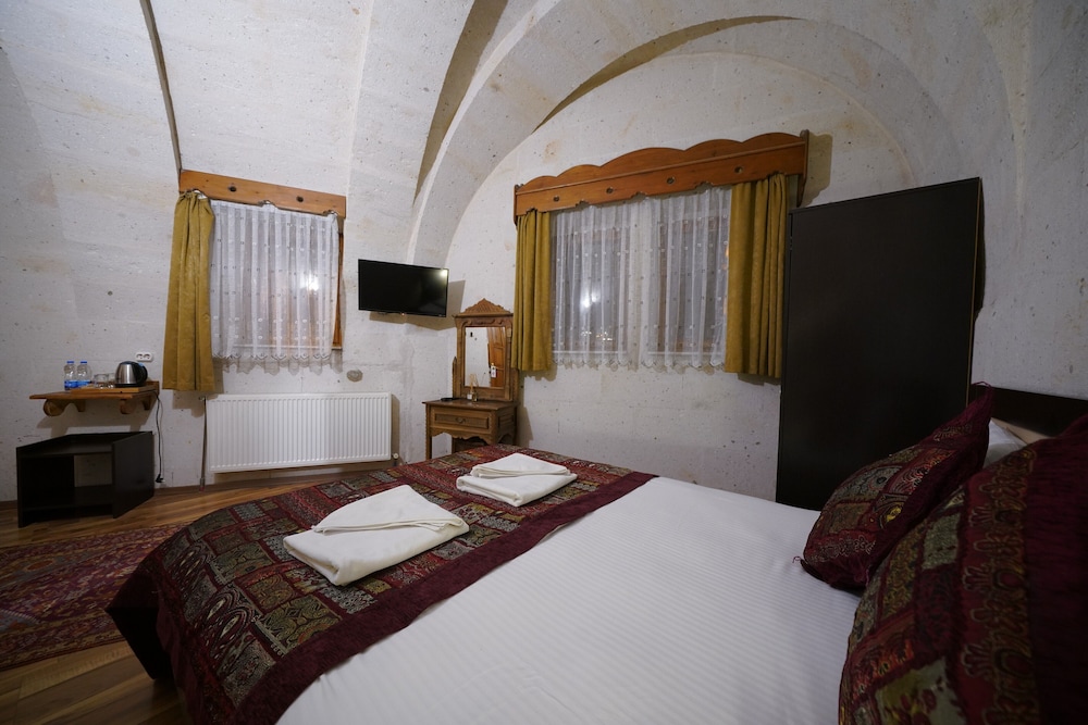 Economy Double Room photo 3
