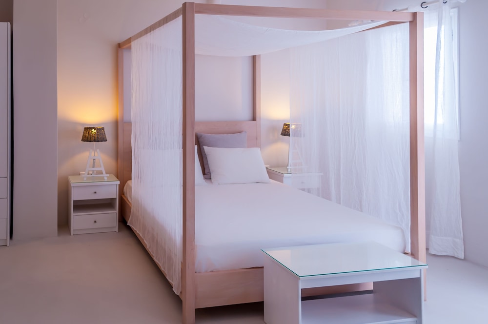 Honeymoon Suite photo 3