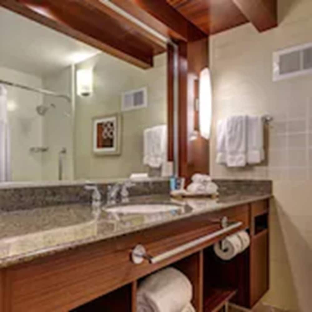 Premium Room, 2 Queen Beds photo 3