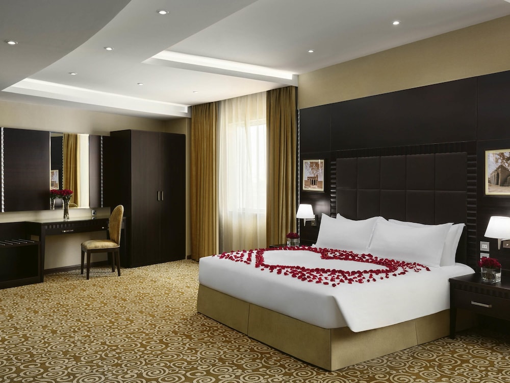 Suite, 1 King Bed