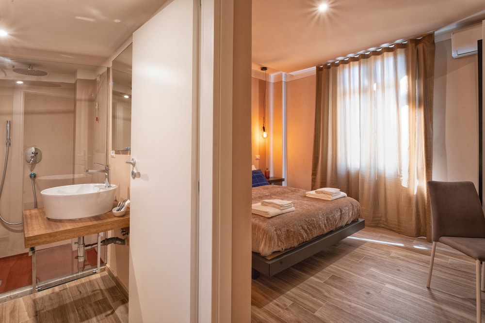 Standard Room photo 1