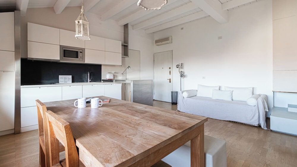 Apartment (1 Bedroom)