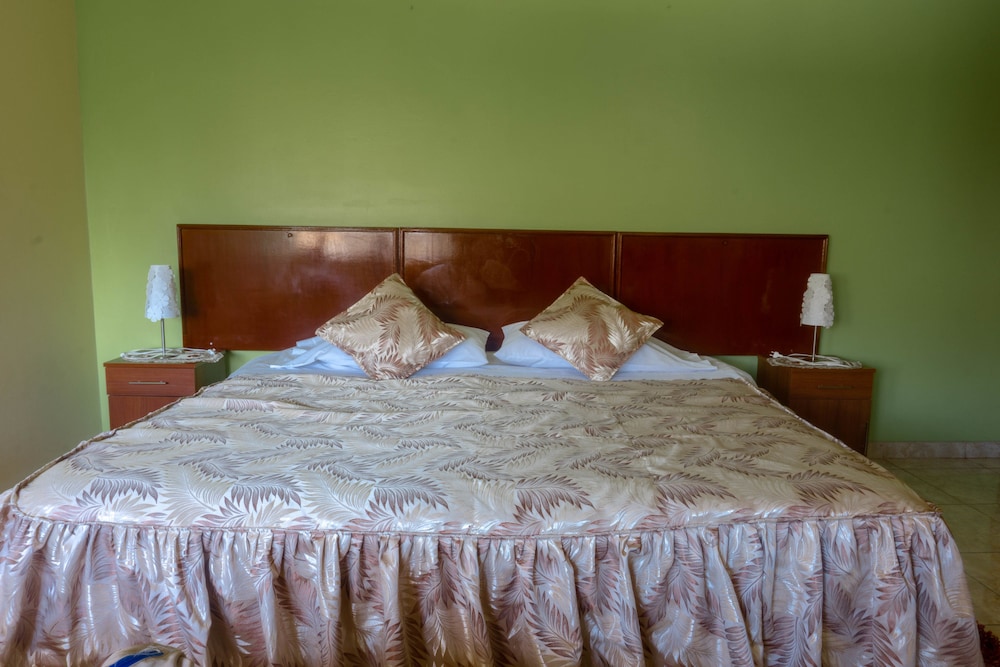 Double Room, 1 Double Bed, Garden View