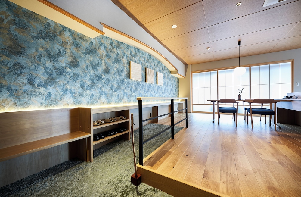Deluxe Room - Temple View, Non Smoking - Photo 2