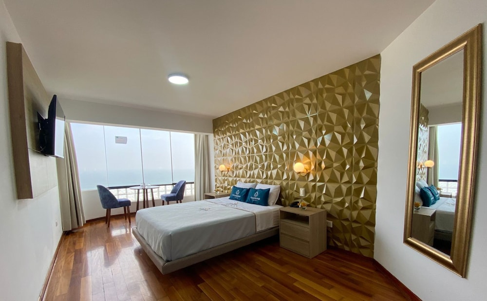 Deluxe Double Room, 1 Queen Bed, Beach View
