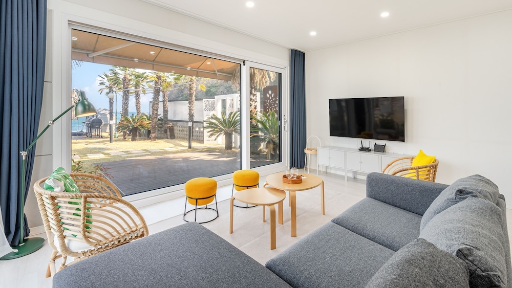 Basic Room, 2 Bedrooms (S(Special Room)-1 (Ocean View / Bbq))