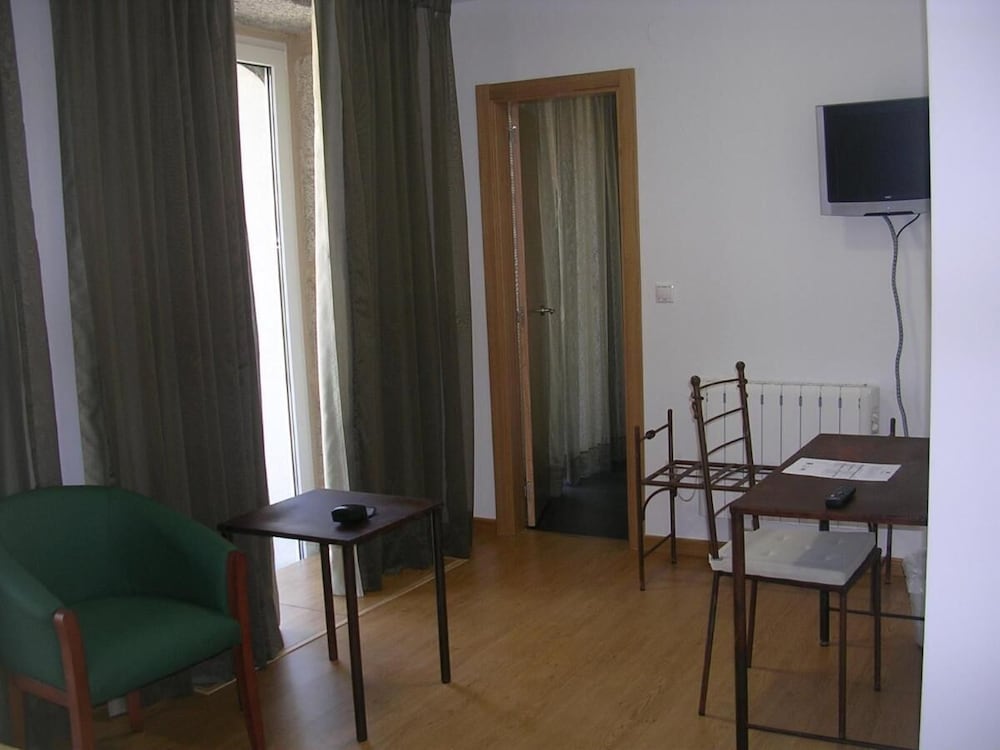 Single Room photo 2