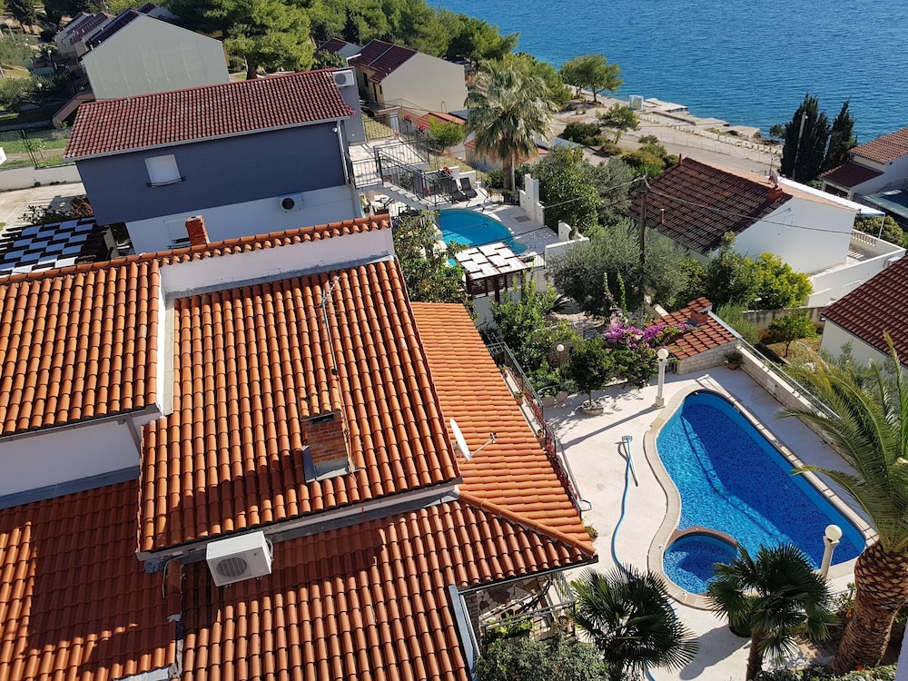 Villa, 4 Bedrooms, Smoking, Private Pool photo 2