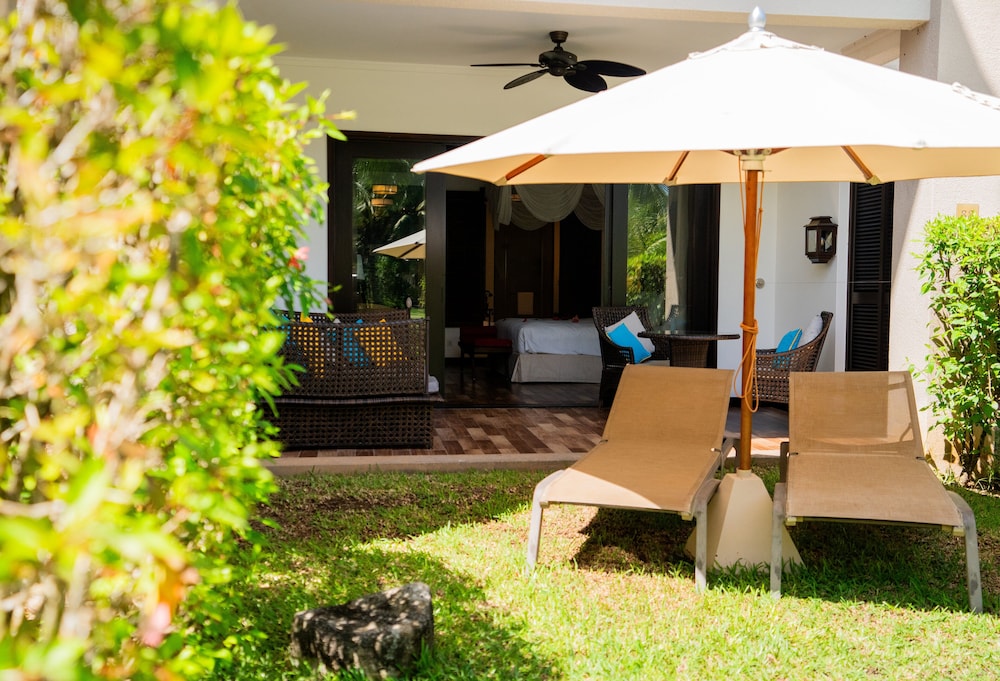 Junior Suite, 1 King Bed (garden)